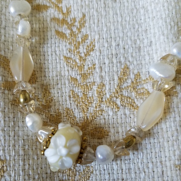 Beautiful handmade necklace & earrings - Picture 2 of 4